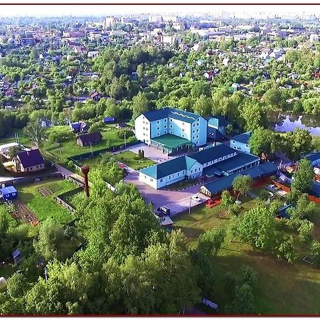 Dvoryanskoye Gnezdo Hotel Smolensk Exterior foto